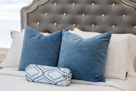 The O'Keeffe-2Nd Floor Boutique Hotel Suite Bentonville Extérieur photo